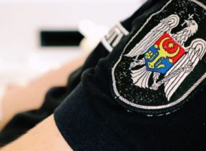 С  праздником уважаемая полиция.